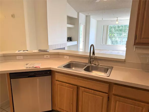 13103 MULBERRY PARK DR #833, Orlando, FL 32821