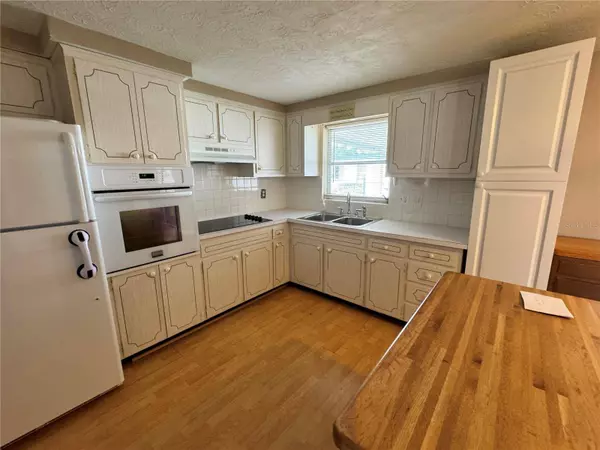 1542 DERRICK ST, Holiday, FL 34690