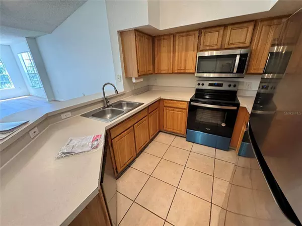 13103 MULBERRY PARK DR #833, Orlando, FL 32821