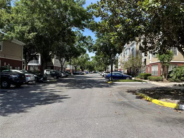 13103 MULBERRY PARK DR #833, Orlando, FL 32821