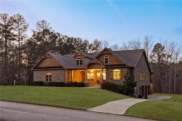 407 Saint Regis DR, Oxford, GA 30054