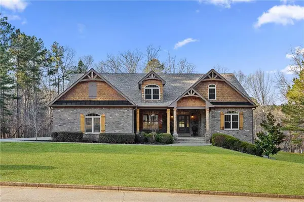 407 Saint Regis DR, Oxford, GA 30054