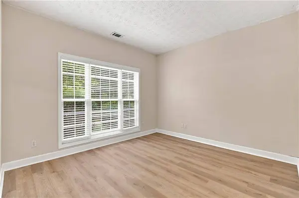 6356 Wilmington WAY, Flowery Branch, GA 30542
