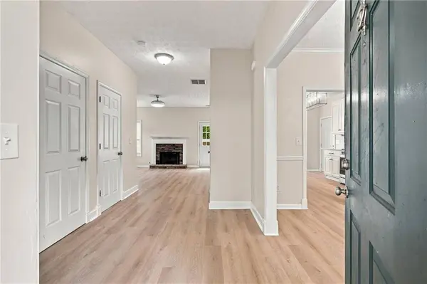 6356 Wilmington WAY, Flowery Branch, GA 30542