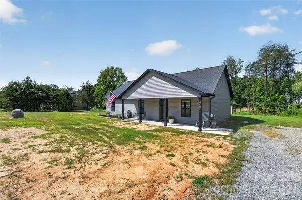 4807 Stratford LN #26, Denver, NC 28037