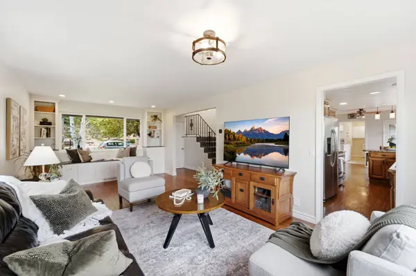 340 S GARY WAY E, North Salt Lake, UT 84054