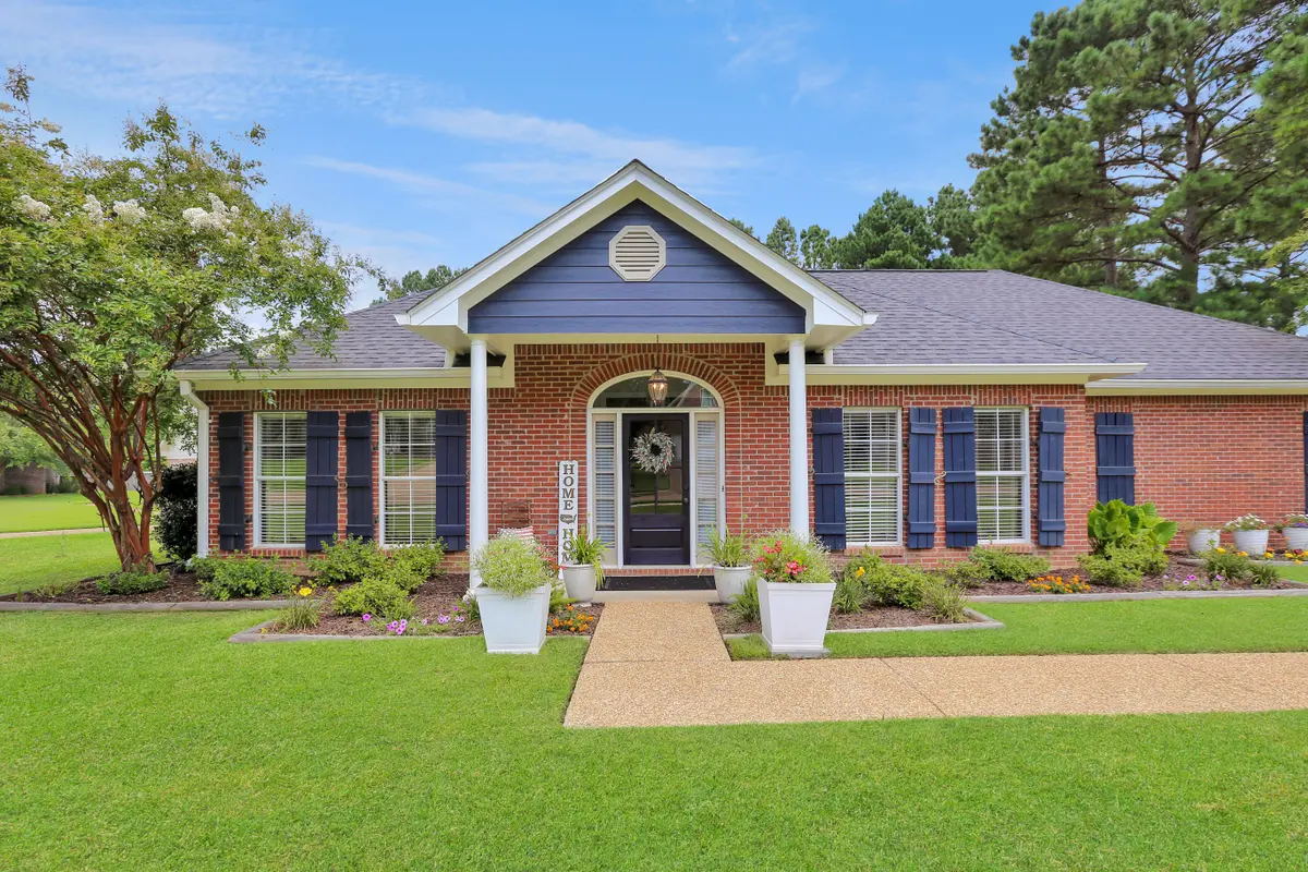 105 Brierfield Dr, Madison, MS 39110-7767