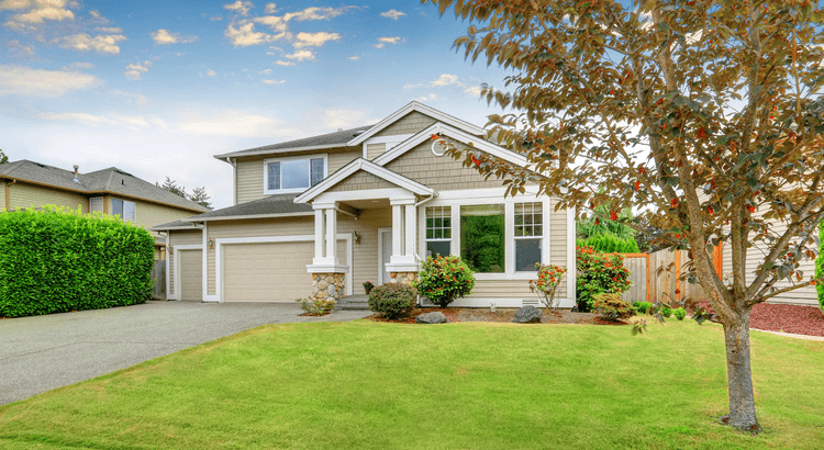 Infographic showing approximately 11,000 U.S. homes selling per day, based on the 2026 annualized existing-home sales pace reported by NAR.