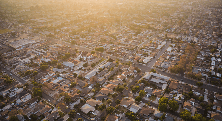 Foreclosure headlines and housing market trends explained in today’s real estate market