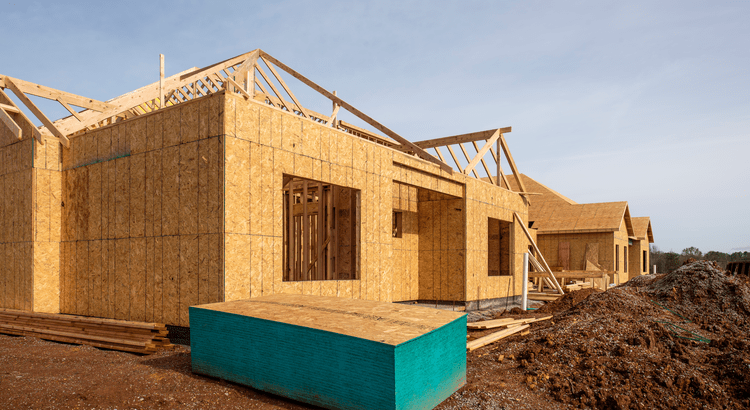 Newly built homes representing new construction options for homebuyers.