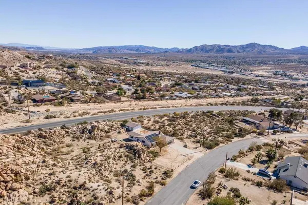 6295 Avila RD, Yucca Valley, CA 92284