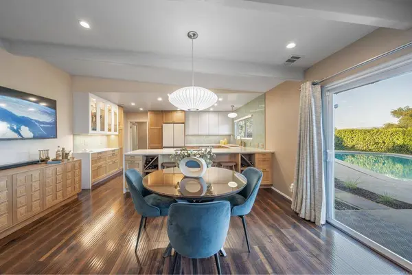 4155 Executive DR #E111, La Jolla, CA 92037