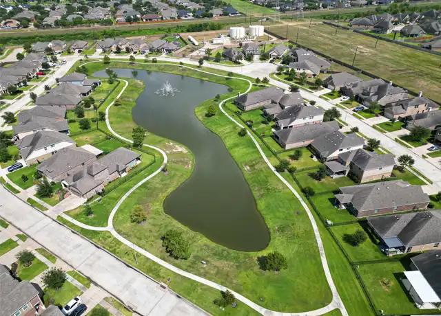 Miramesa community lake and neighborhood amenities in Cypress, Texas