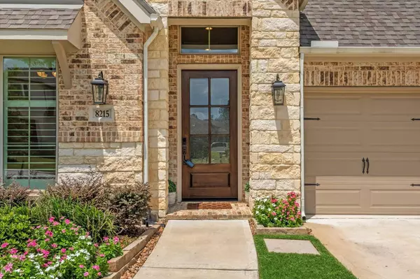 8215 Jones Gap LN, Porter, TX 77365