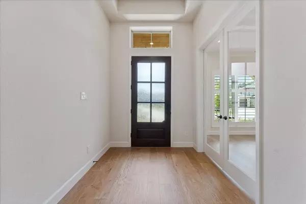 8215 Jones Gap LN, Porter, TX 77365