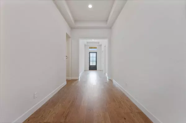 8215 Jones Gap LN, Porter, TX 77365