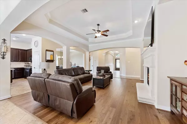 17710 Country Meadow LN, Magnolia, TX 77355