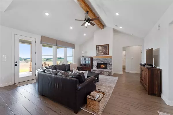 153 Randi Road, Bellville, TX 77418