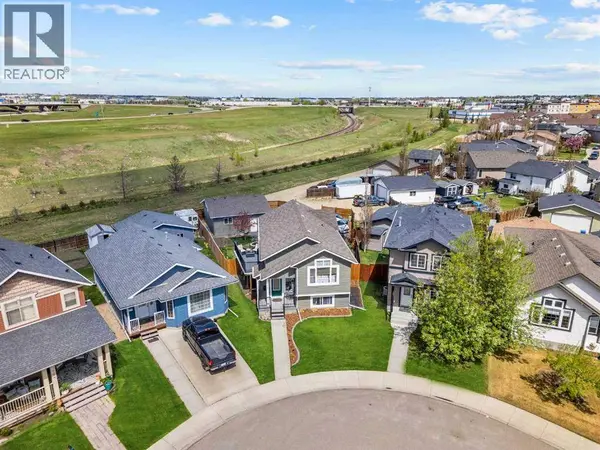 132 Oswald Close, Red Deer, AB T4P0C1