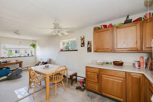 1135 Callahan Dr #A & B, Bremerton, WA 98310-4631