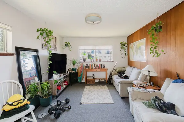 1135 Callahan Dr #A & B, Bremerton, WA 98310-4631