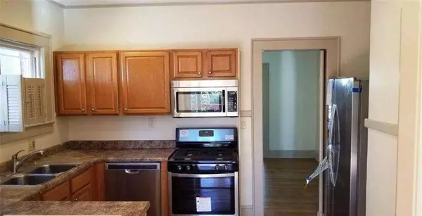 825 North AVE NE, Atlanta, GA 30306