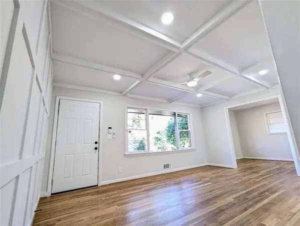 2756 Oldknow DR NW, Atlanta, GA 30318