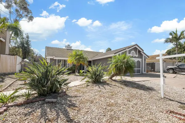 3313 Tonapah St, Oceanside, CA 92054-3860