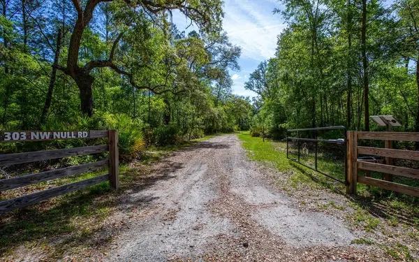 303 NW NULL RD, White Springs, FL 32096