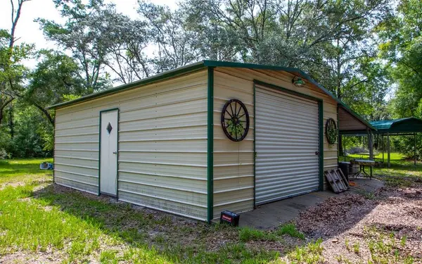 19848 33RD ROAD, Wellborn, FL 32094