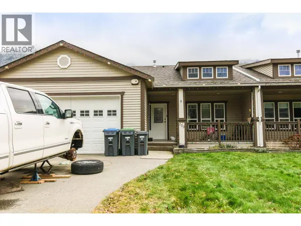 703 9TH Avenue, Keremeos, BC V0X1N3