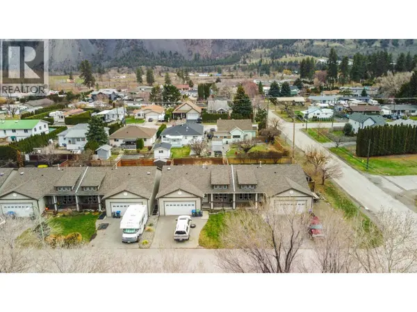 703 9TH Avenue, Keremeos, BC V0X1N3