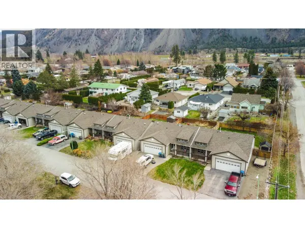 703 9TH Avenue, Keremeos, BC V0X1N3