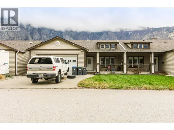 703 9TH Avenue, Keremeos, BC V0X1N3