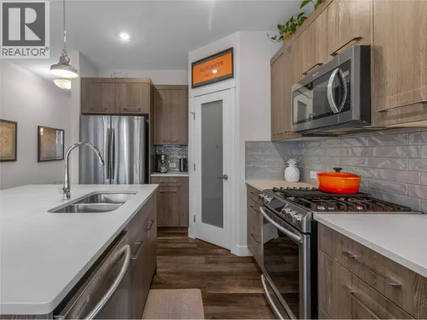 136 SENDERO Crescent, Penticton, BC V2A0C3