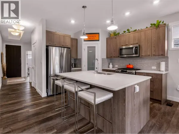 136 SENDERO Crescent, Penticton, BC V2A0C3