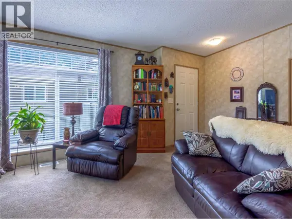 1340 Hwy 3A HWY #13, Keremeos, BC V0X1N4
