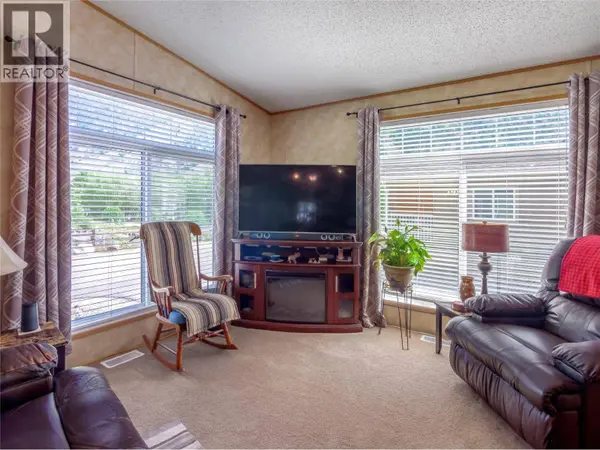 1340 Hwy 3A HWY #13, Keremeos, BC V0X1N4