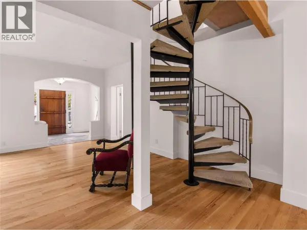 410 Upper Bench Road N, Penticton, BC V2A8T4