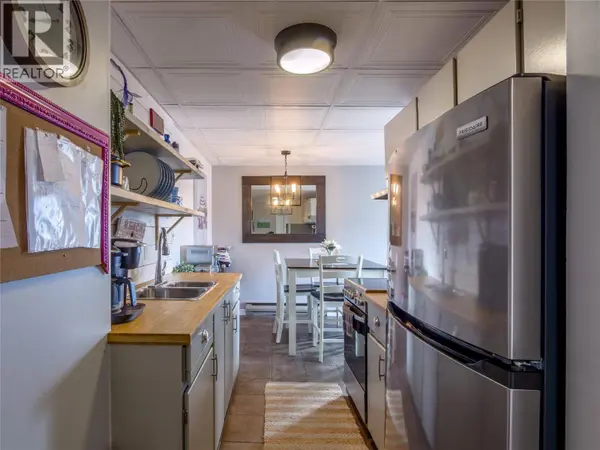 922 Dynes AVE #301, Penticton, BC V2A7X7