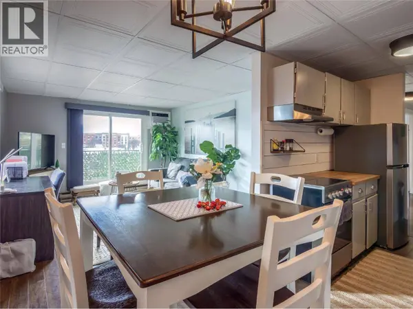 922 Dynes AVE #301, Penticton, BC V2A7X7