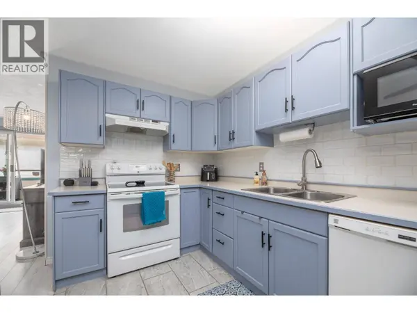 865 Main ST #204, Penticton, BC V2A5E3