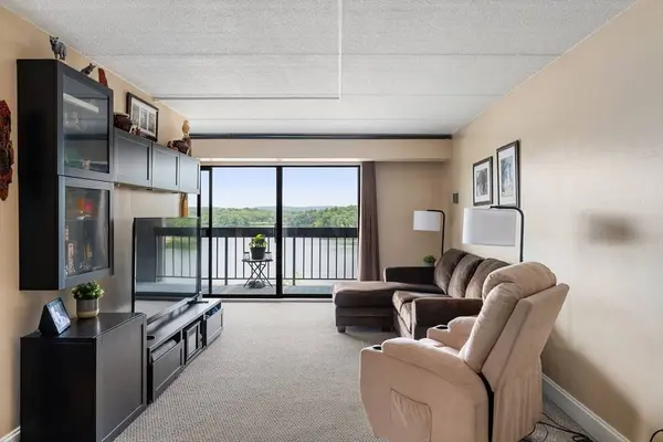 1500 Worcester Road #624, Framingham, MA 01702