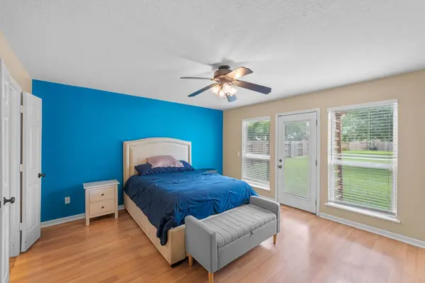 8831 Bent Spur LN, Houston, TX 77064