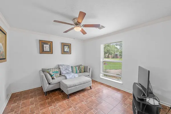 8831 Bent Spur LN, Houston, TX 77064