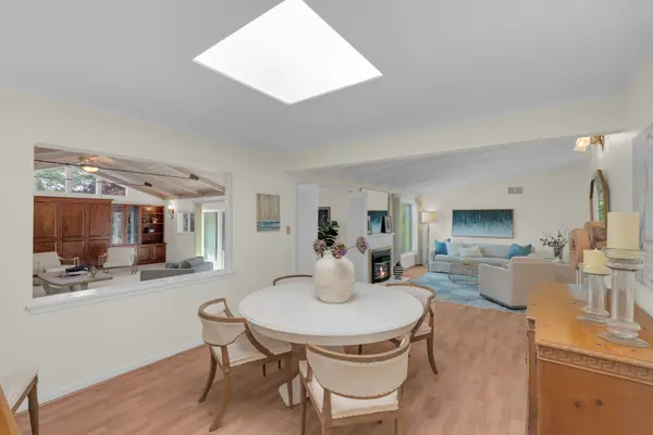 1249 Marilyn Ct, Mountain View, CA 94040-3001