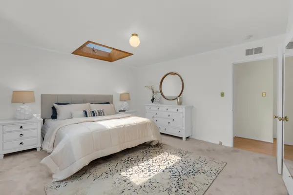 1249 Marilyn Ct, Mountain View, CA 94040-3001
