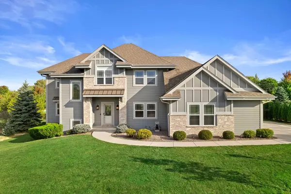 N63W13412 Hummingbird Way, Menomonee Falls, WI 53051-8328