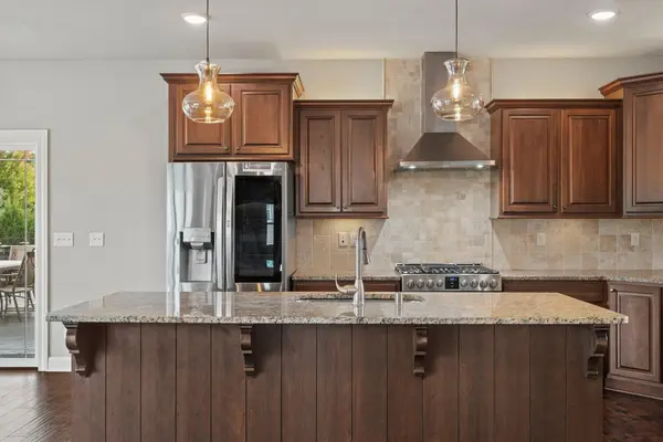N63W13412 Hummingbird Way, Menomonee Falls, WI 53051-8328