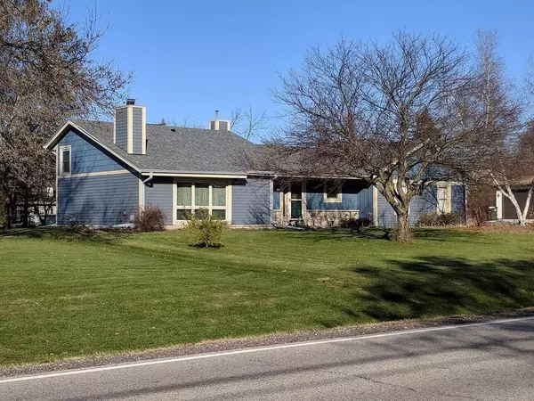 25326 W Loomis ROAD, Waterford, WI 53185